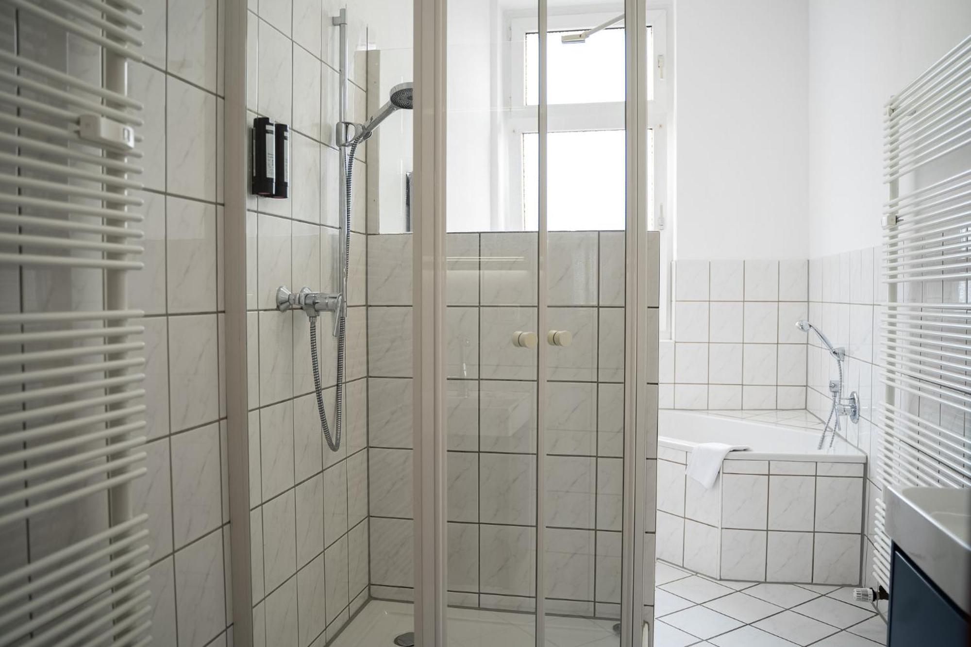 Junik Apartments - Deine Cityapartments In Duisburg Rum bild